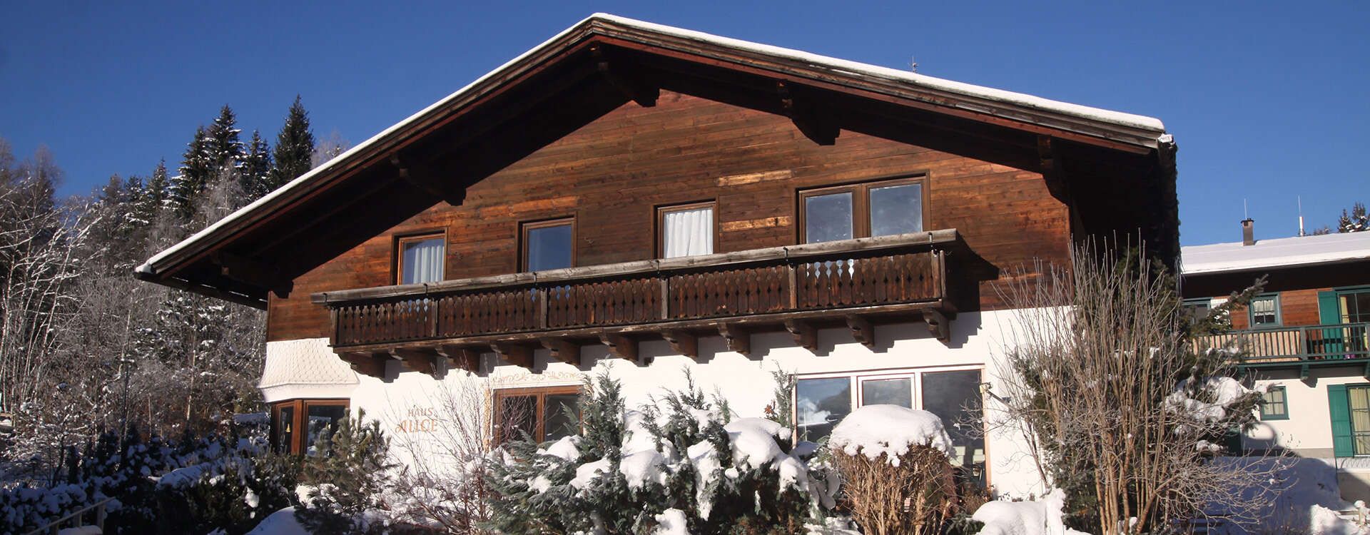 House Alice in Seefeld in Tyrol - view of the house in winter
